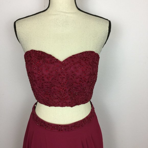 Alyce Paris Burgundy Maxi Dress - Picture 2 of 12